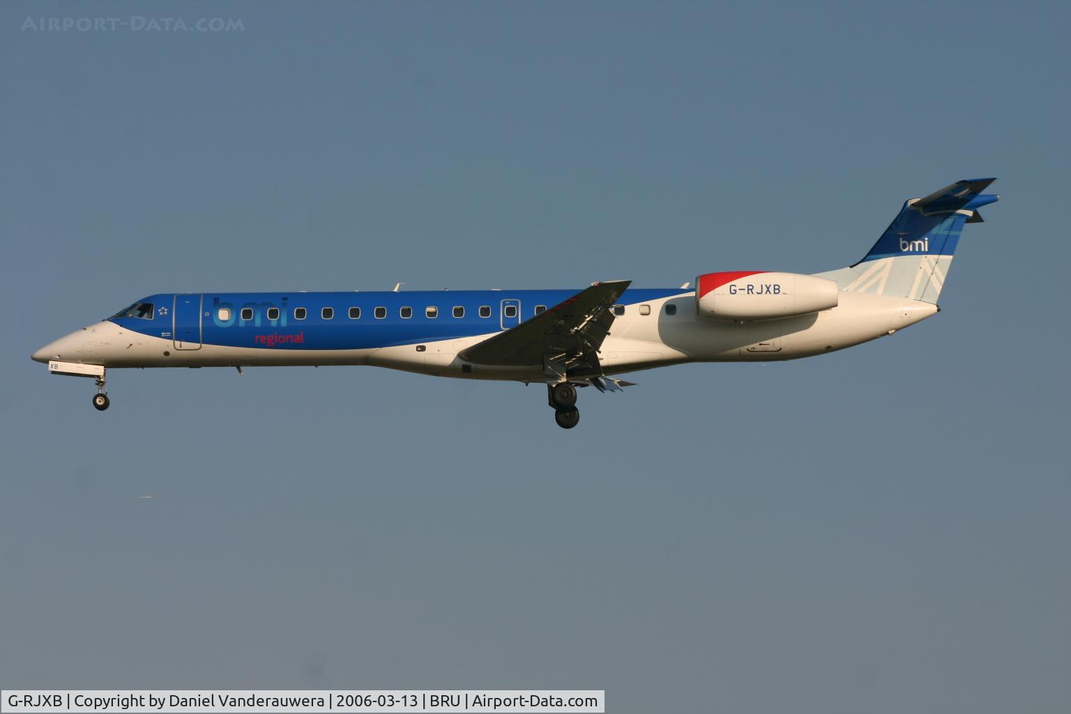 G-RJXB, 1999 Embraer EMB-145EP (ERJ-145EP) C/N 145142, short to land on rnw 25L