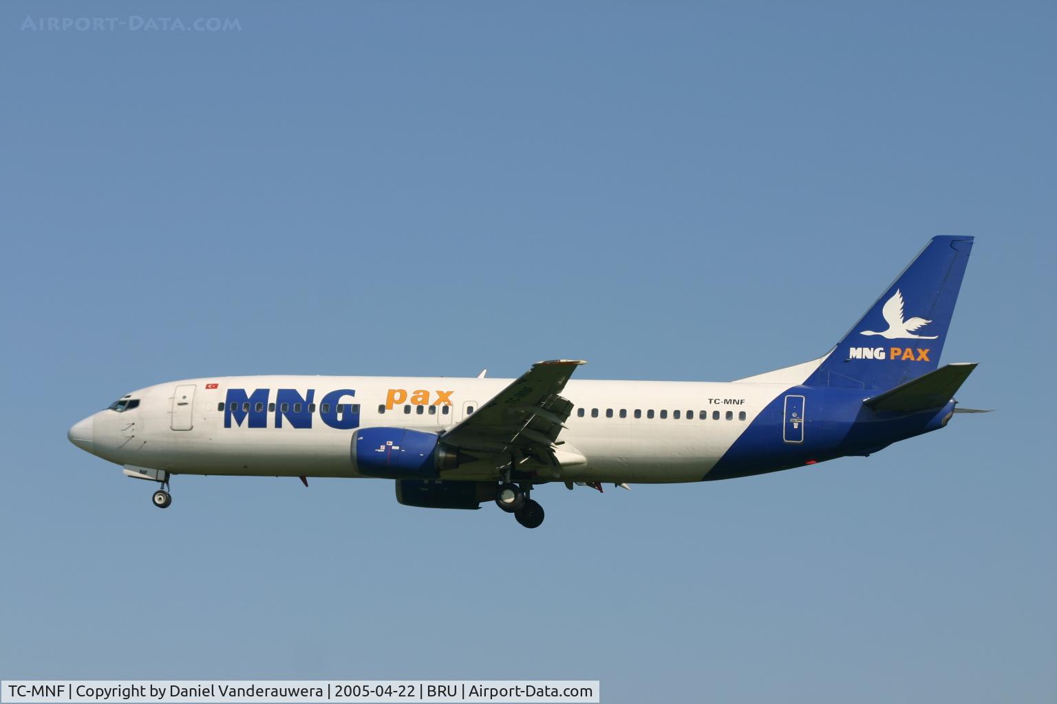 TC-MNF, 1989 Boeing 737-4K5 C/N 24126, arrival of flight MNB1303 on rnw 25L
