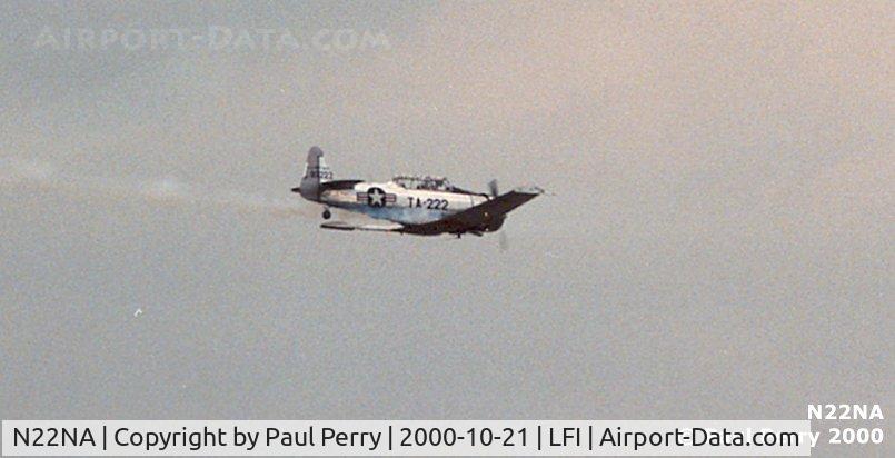 N22NA, 1946 North American T-6G Texan C/N 168-326, Mr Leff with the smoke on