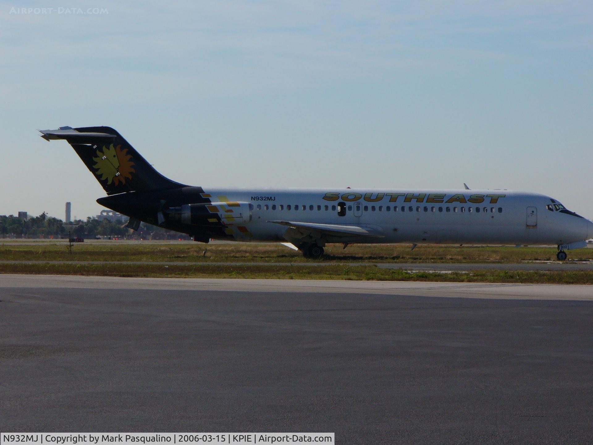 N932MJ, 1982 Douglas DC-9-31 C/N 48156, DC-9-31
