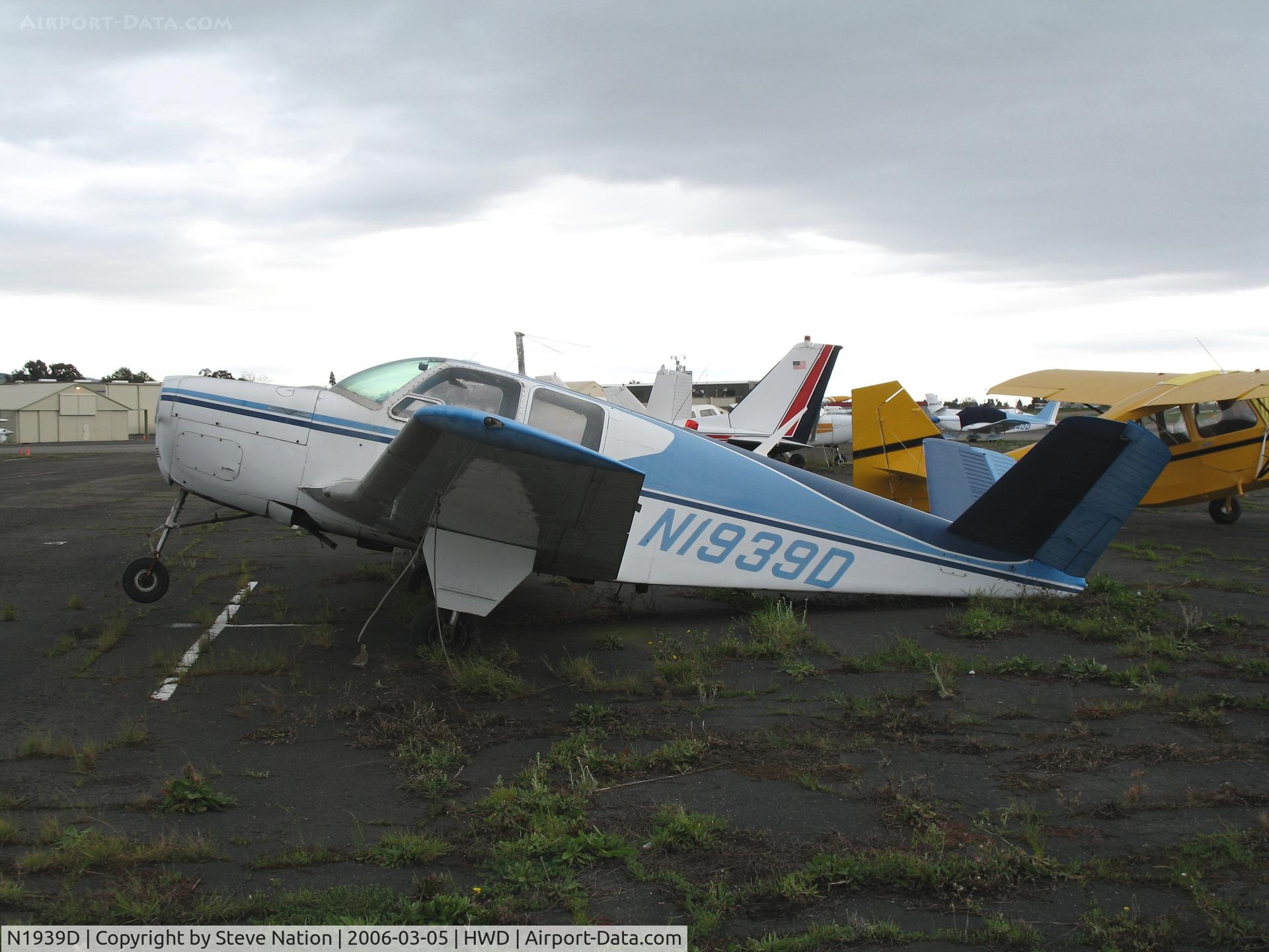 N1939D, 1952 Beech C35 Bonanza C/N D-3216, 1952 Beecg C35 minus engine at stormy Hayward Air Terminal, CA