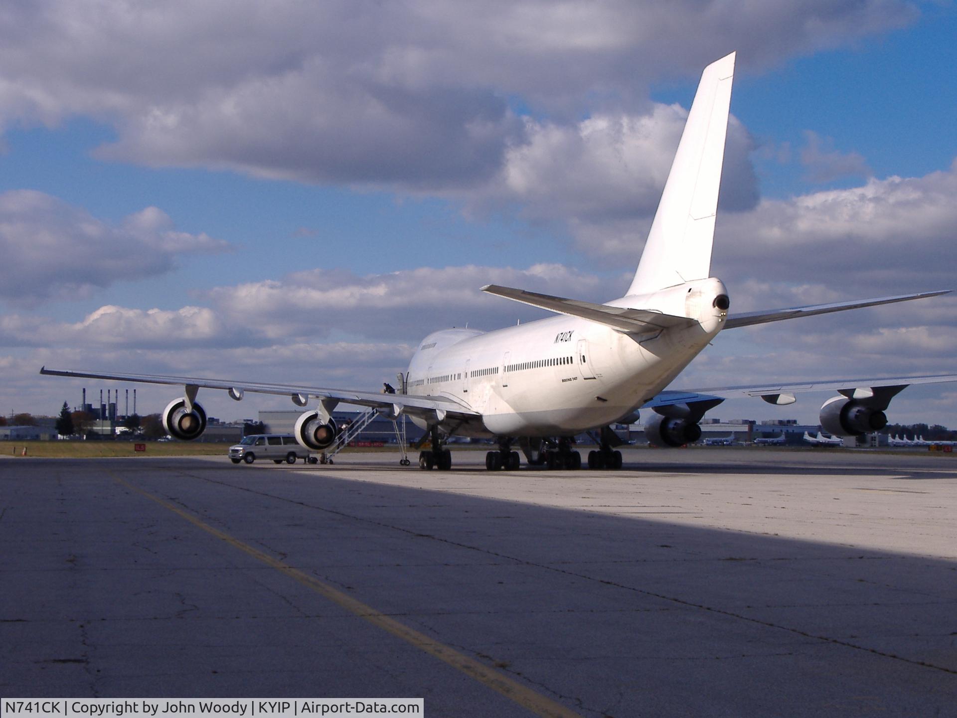 N741CK, 1989 Boeing 747-4H6 C/N 24315, Sitting at KYIP