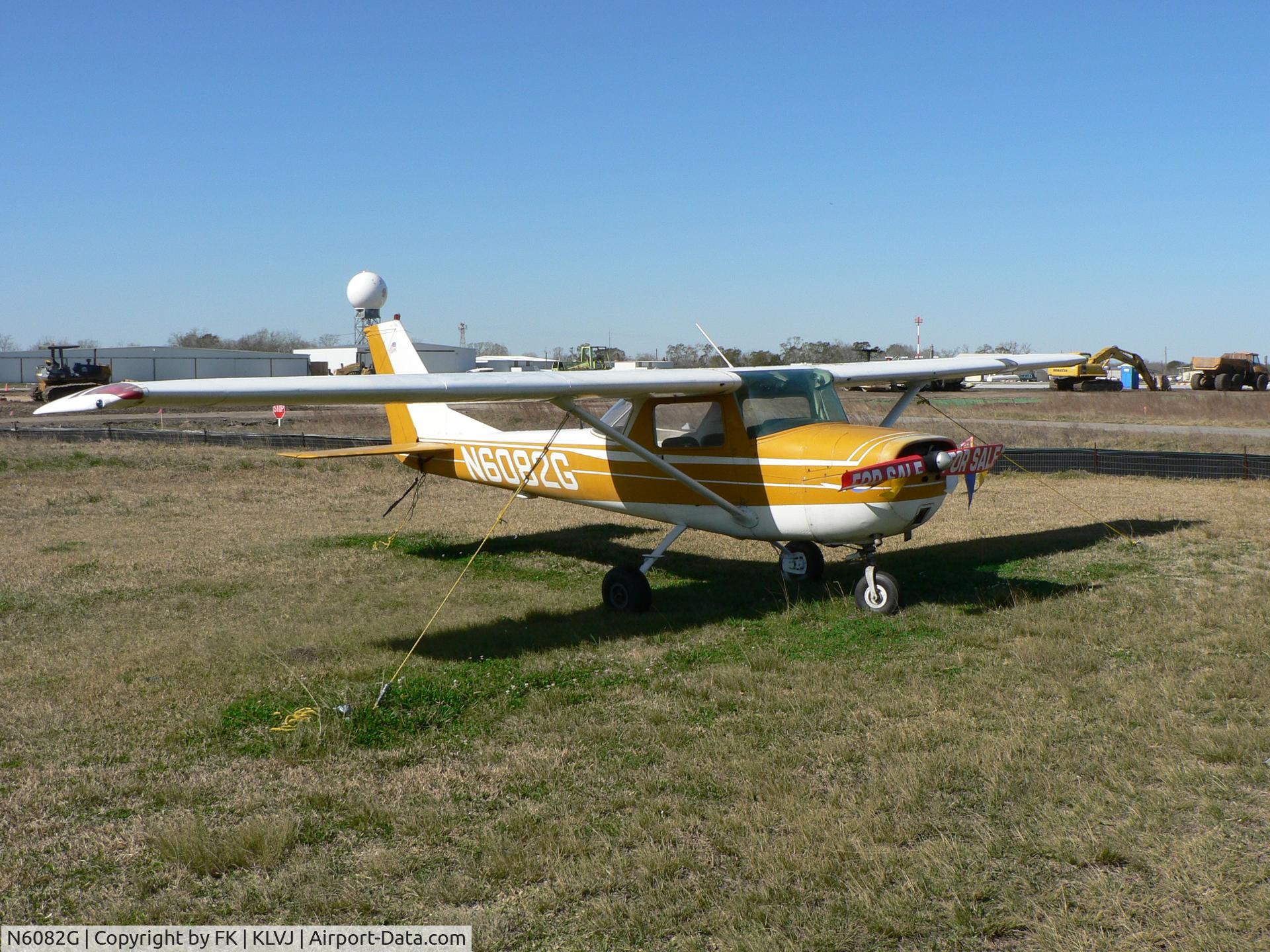N6082G, 1969 Cessna 150K C/N 15071582, stand back...  way back
