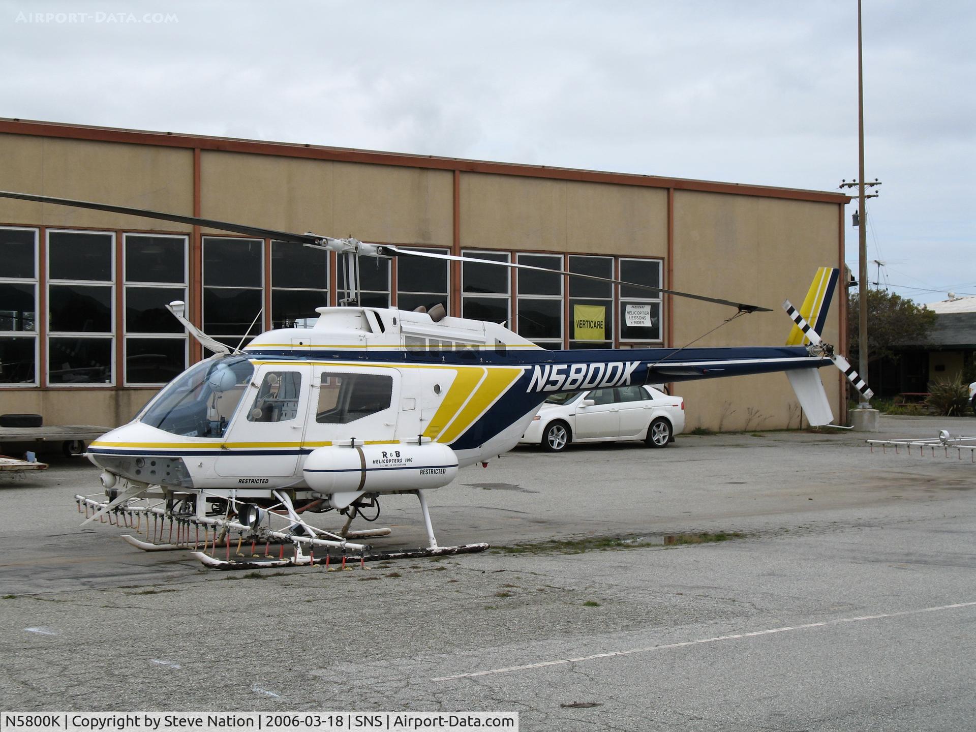 N5800K, 1971 Bell OH-58A C/N 71-20843, R & B Helicopters 1971 Bell OH-58A (71-20843) sprayer at Salinas, CA
