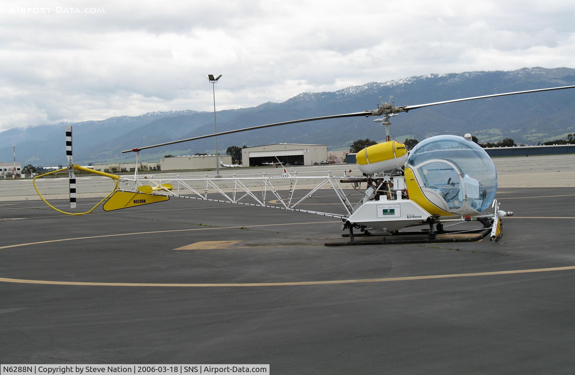 N6288N, 1968 Bell 47G-5 C/N 7888, Soilserv/John Pryor/Wilbur-Ellis 1968 Bell 47G-5 sprayer at Salinas, CA