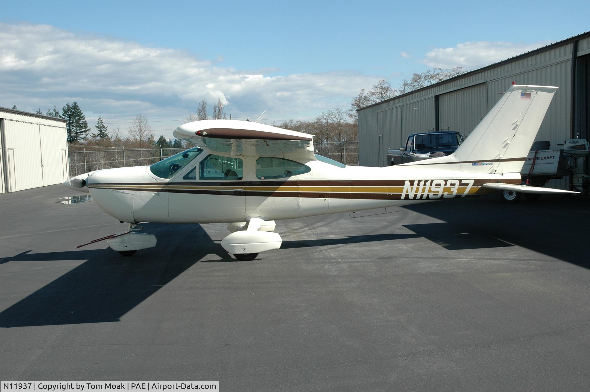N11937, 1975 Cessna 177B Cardinal C/N 17702381, 1976 Cessna Cardinal