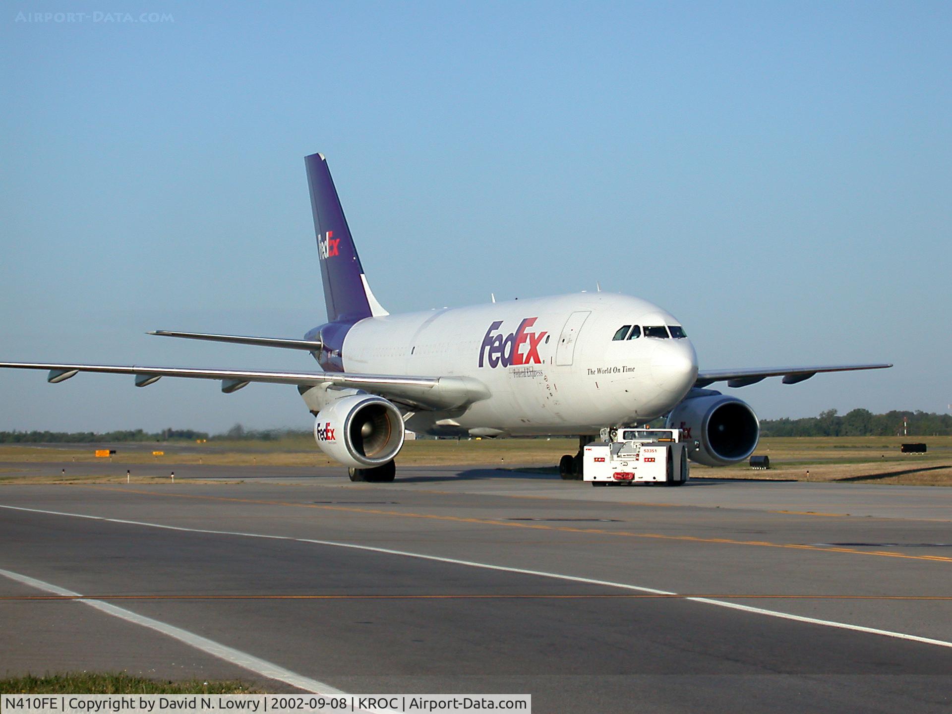 N410FE, 1985 Airbus A310-203 C/N 356, N410FE pushing back and starting. KROC.