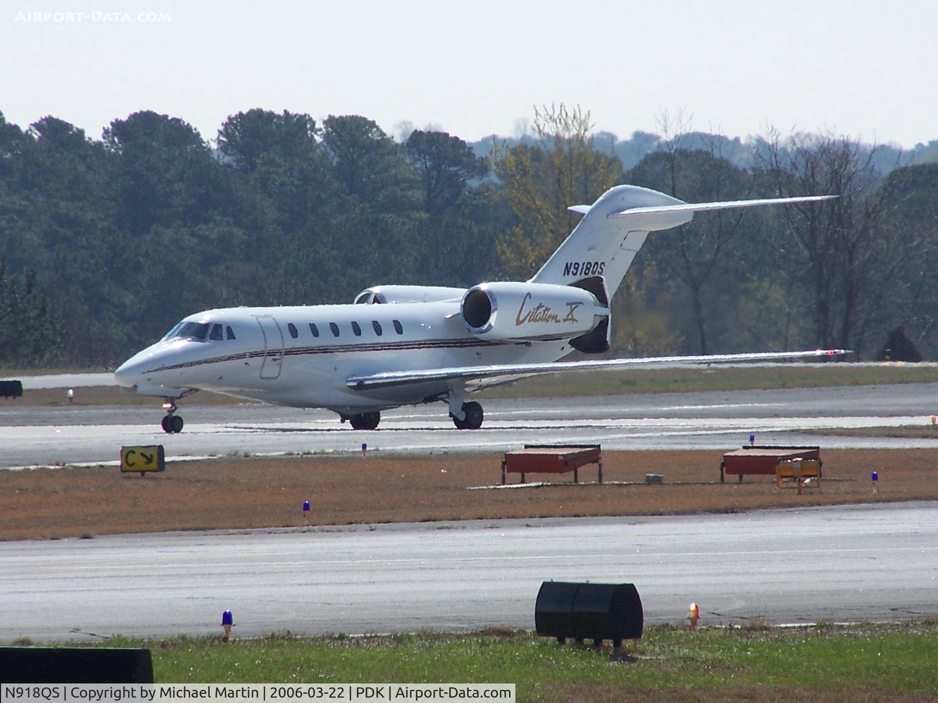 N918QS, 2003 Cessna 750 Citation X Citation X C/N 750-0223, Landing PDK on 2R with airbrakes extended