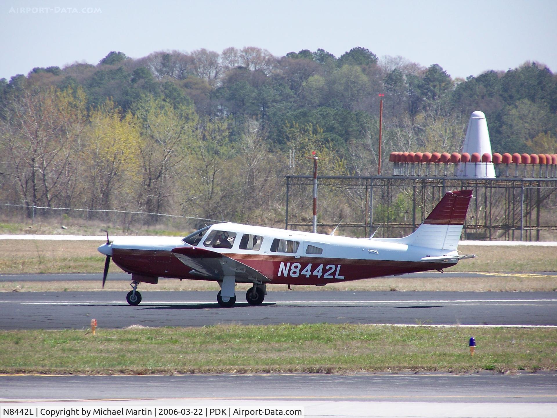 N8442L, 1981 Piper PA-32R-301 C/N 32R-8113117, Landing PDK on 2R