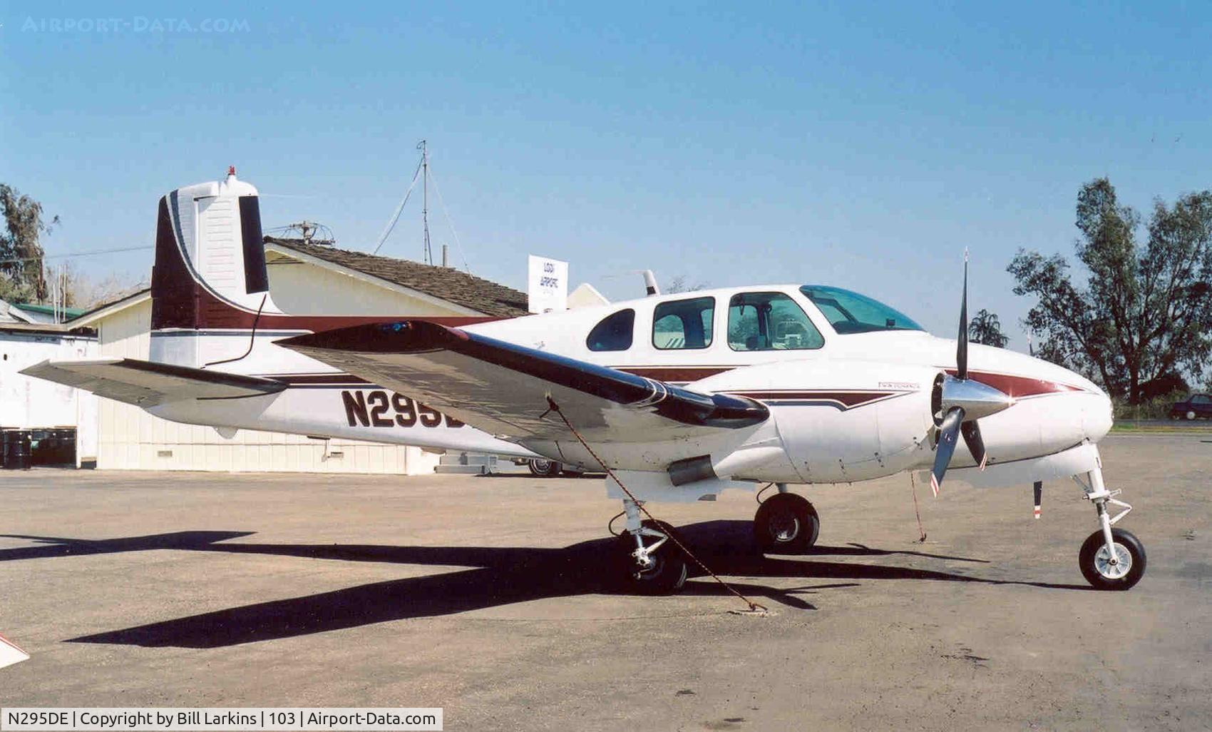 N295DE, 1956 Beech D50 Twin Bonanza C/N DH-88, Twin Bonanza