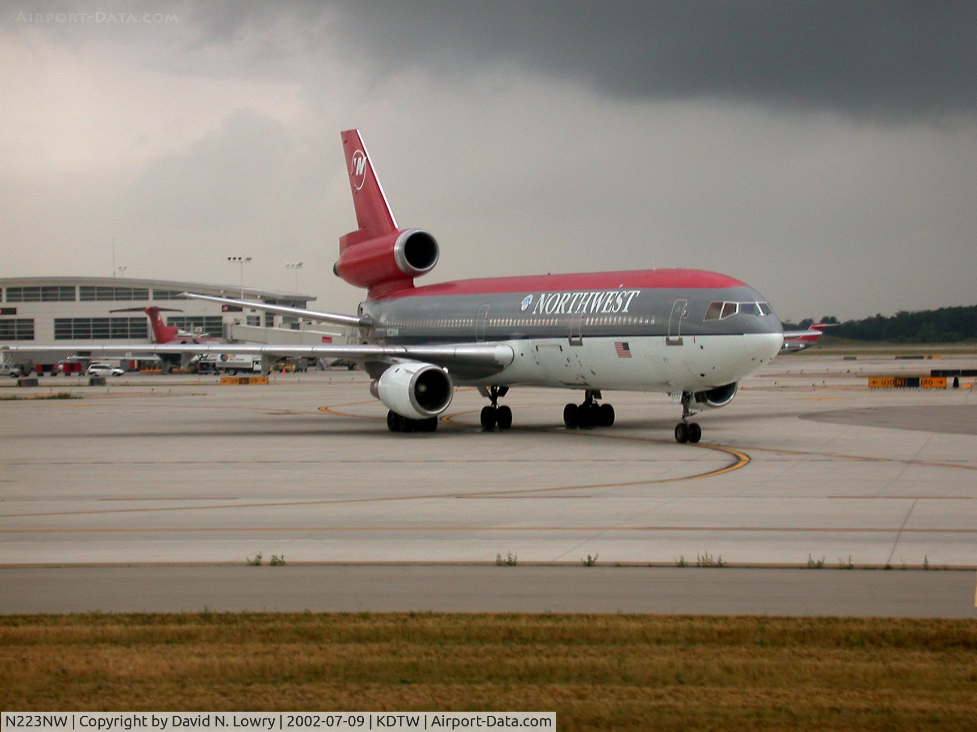 N223NW, 1975 McDonnell Douglas DC-10-30 C/N 46580, N223NW AT KDTW.