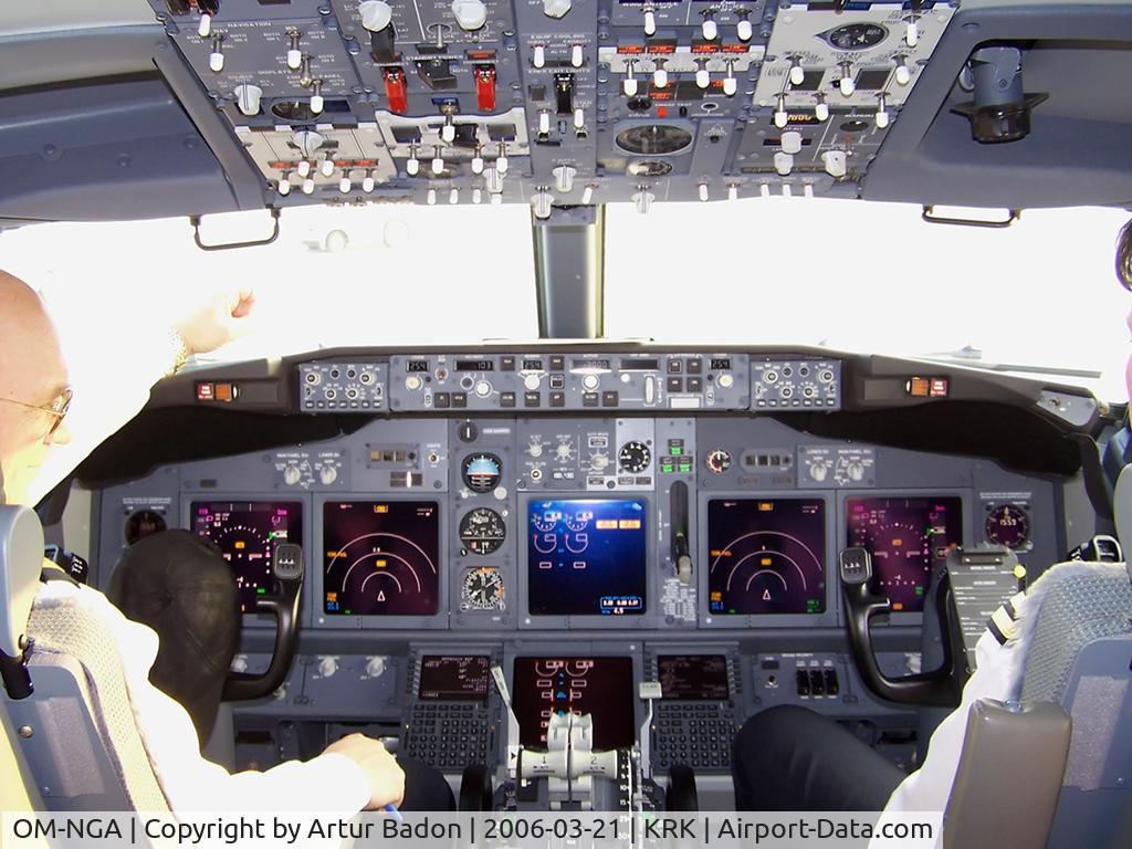 OM-NGA, 2006 Boeing 737-76N C/N 32684, cocpit - new boeing 737-700NG SkyEurope