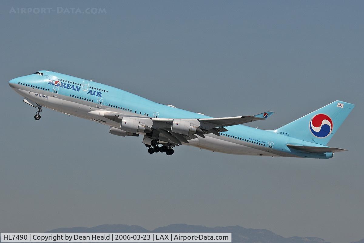 HL7490, 1994 Boeing 747-4B5 C/N 27177, Korean Air HL7490 (747-4B5) -FLT KAL18 - departing LAX RWY 25R enroute to Seoul, Korea (Incheon International Airport - RKSI).