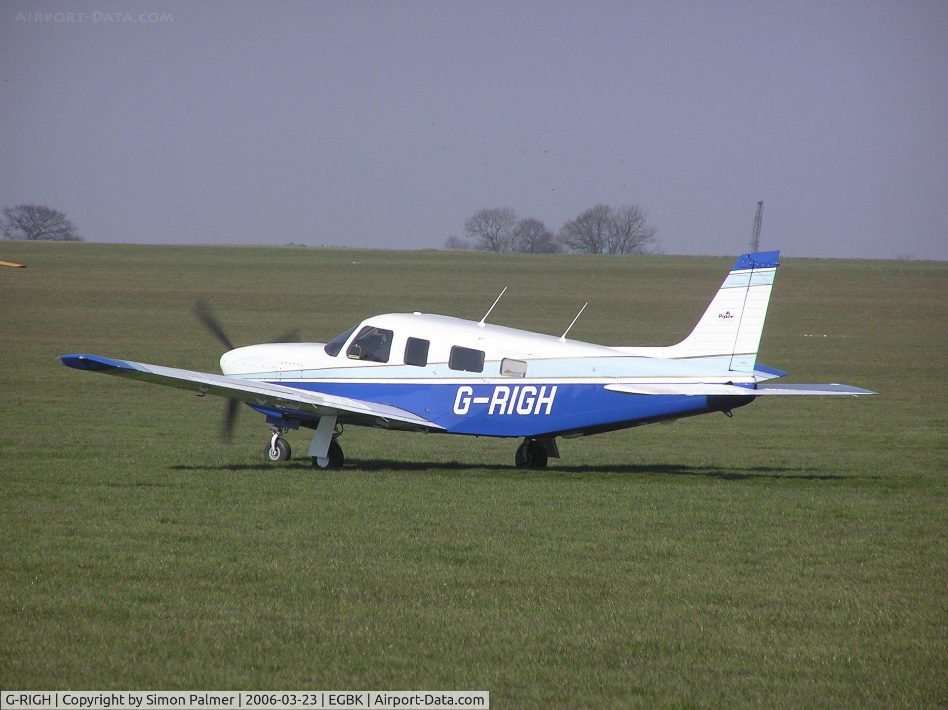 G-RIGH, 1998 Piper PA-32R-301 Saratoga II HP C/N 3246123, PA32 at Sywell