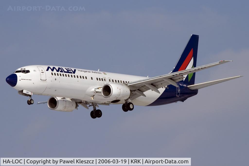 HA-LOC, 2003 Boeing 737-8Q8 C/N 32797, short to RWY 25