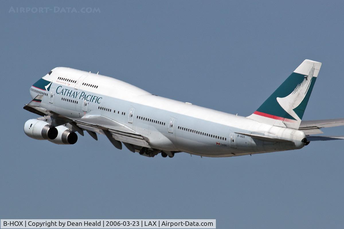 B-HOX, 1991 Boeing 747-467 C/N 24955, Cathay Pacific B-HOX (FLT CPA885) climbing out from LAX RWY 25R enroute to Hong Kong International Airport (VHHH).