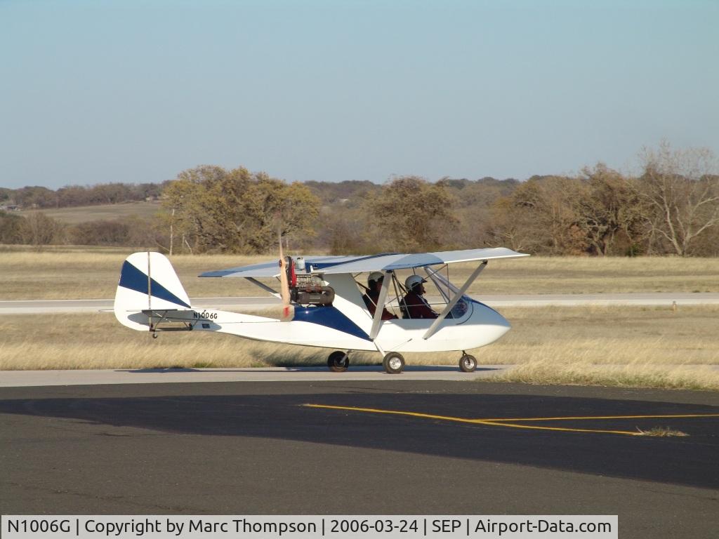 N1006G, 2005 Quad City Challenger II C/N CH2-0704-2485, Taxi for takeoff rwy 32