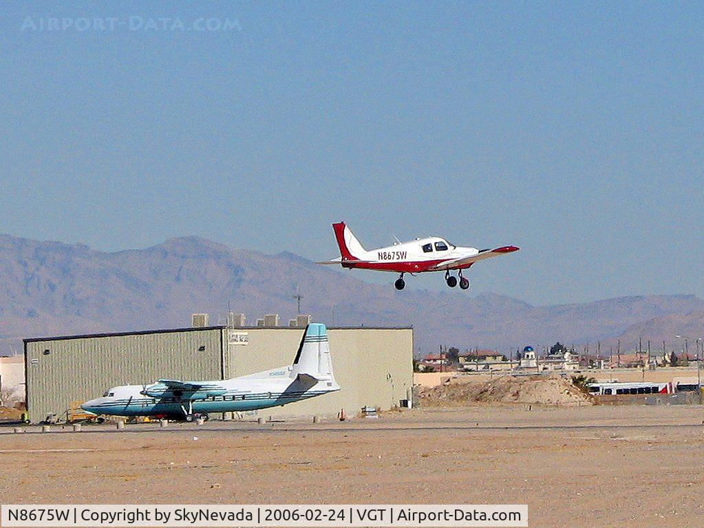 N8675W, 1964 Piper PA-28-235 C/N 28-10205, BR Flyers /  Piper PA-28-235