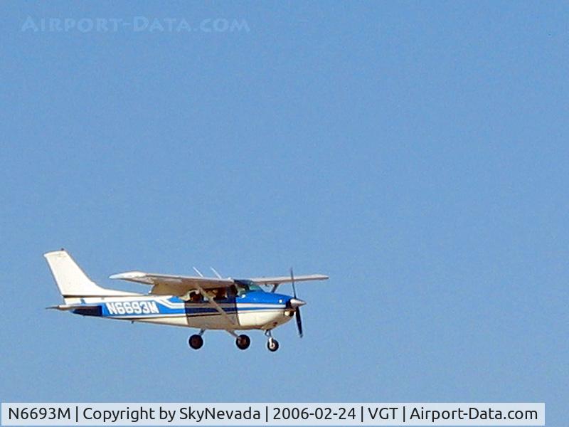 N6693M, 1975 Cessna 182P Skylane C/N 18263803, Arizona Cloudbusters / 1975 Cessna 182P - (Skylane)
