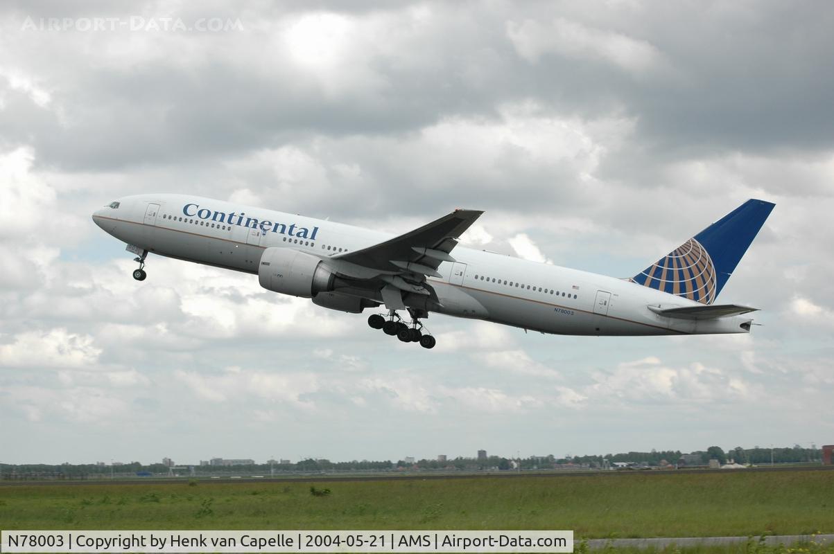 N78003, 1998 Boeing 777-224 C/N 27579, Continental 777 taking off from Schiphol airport.