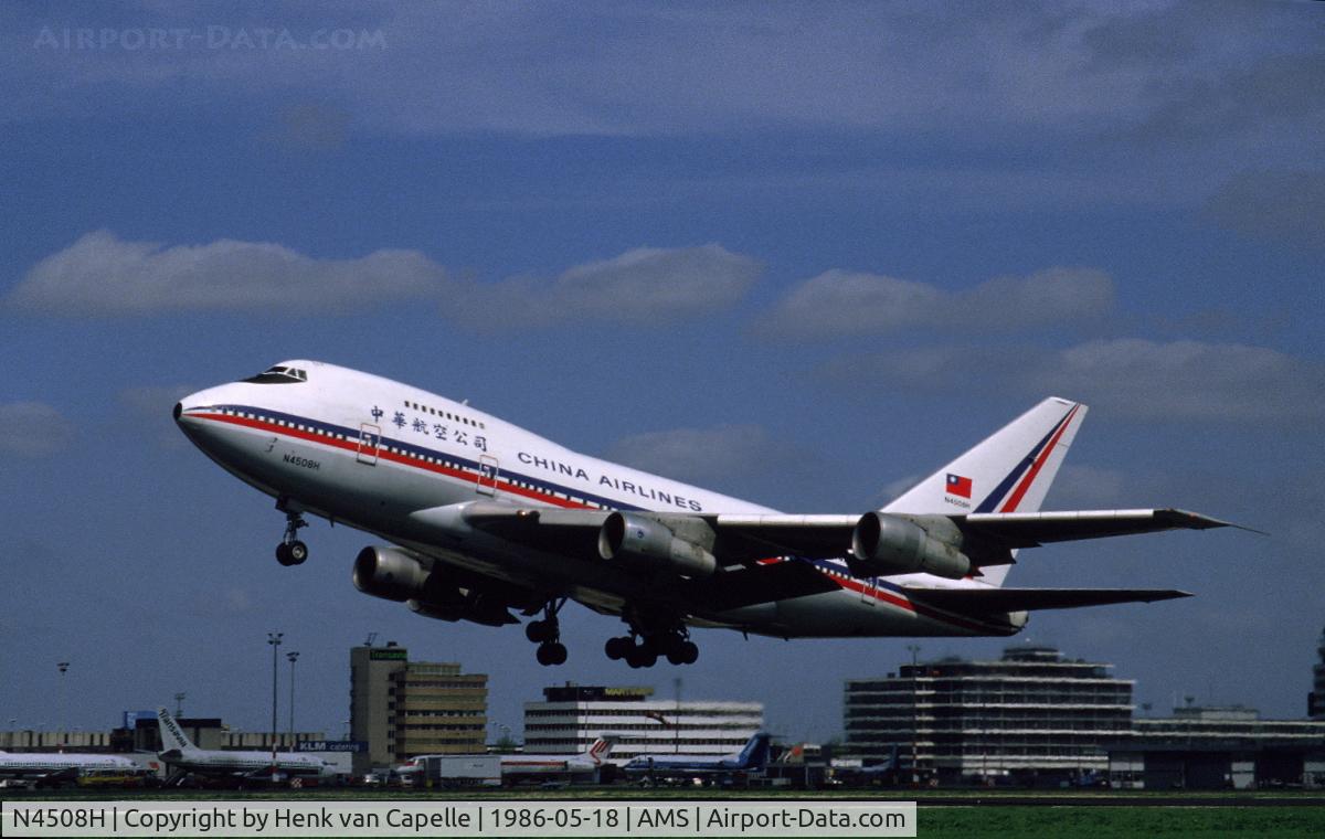 N4508H, 1981 Boeing 747SP-09 C/N 22547, China Airlines short-body 747SP taking off from Schiphol airport.