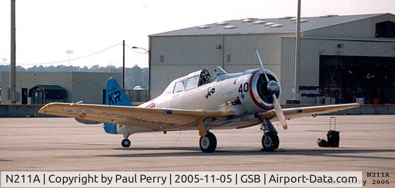 N211A, 1958 North American SNJ-6 Texan C/N 121-42318, Sharp looking SNJ, on the demo ramp but not flying