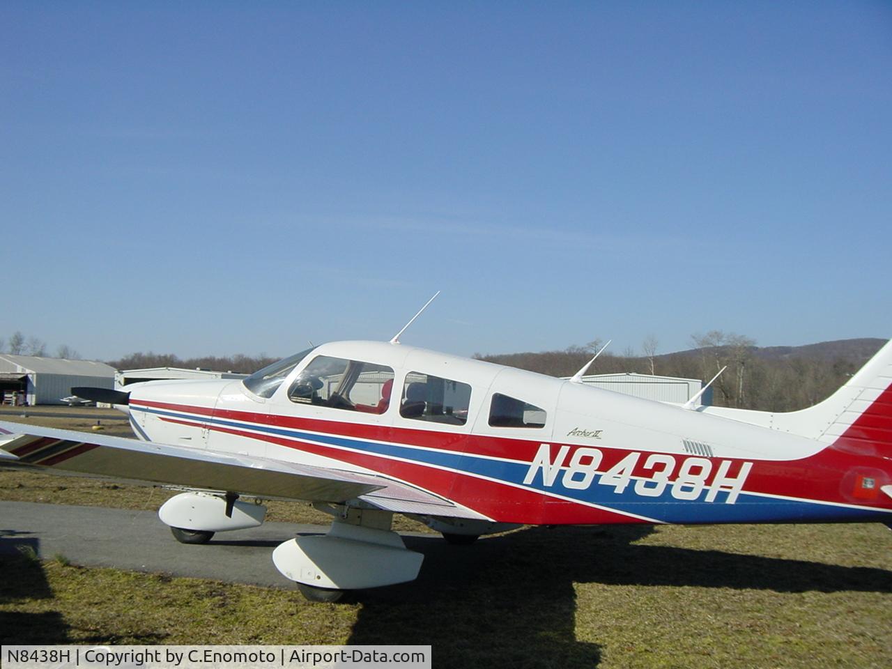 N8438H, 1981 Piper PA-28-181 C/N 28-8290009, At Lincoln Park AirPort