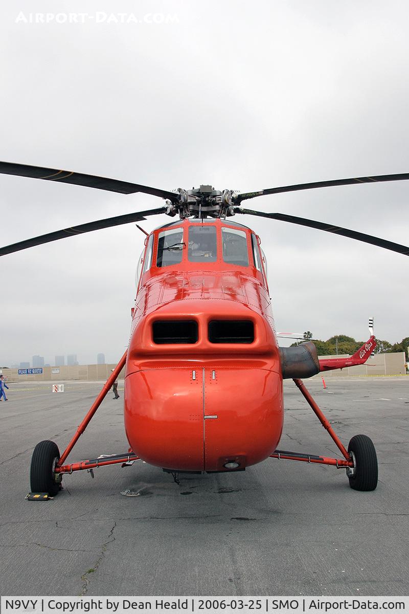 N9VY, 1962 Sikorsky S-58DT C/N 581519, Front-view of N9VY on display at Santa Monica Municipal Airport (KSMO).