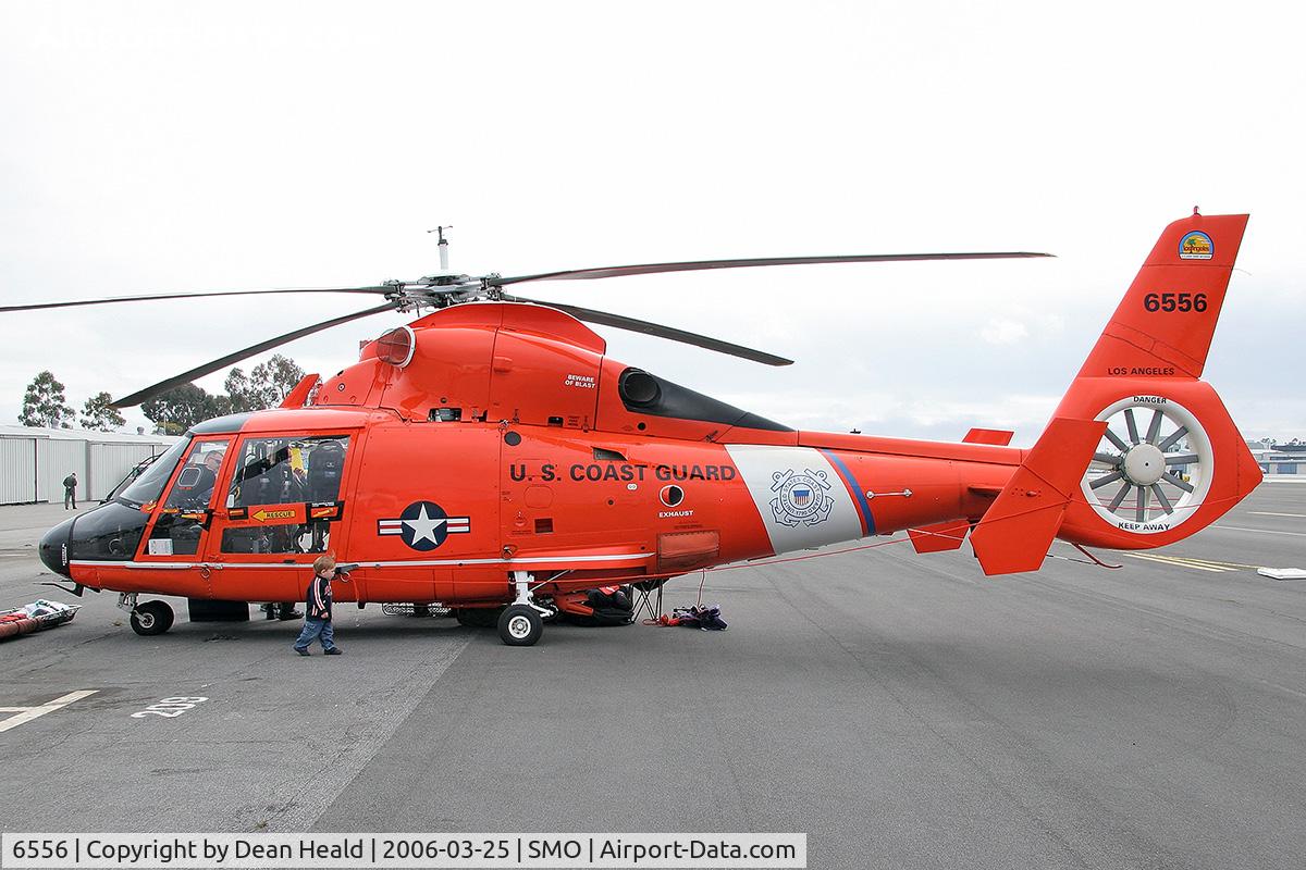 6556, Aerospatiale HH-65C Dolphin C/N 6235, U.S. Coast Guard 6556 (Aerospatiale HH-65B) based in Los Angeles, on display at Santa Monica Airport (KSMO).