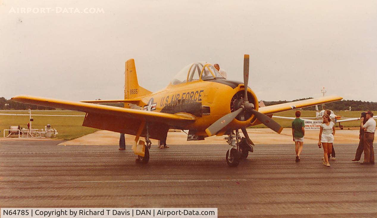 N64785, North American T-28A Trojan C/N 155-177, T-28 Trojan stopover at Danville Va. in 1989