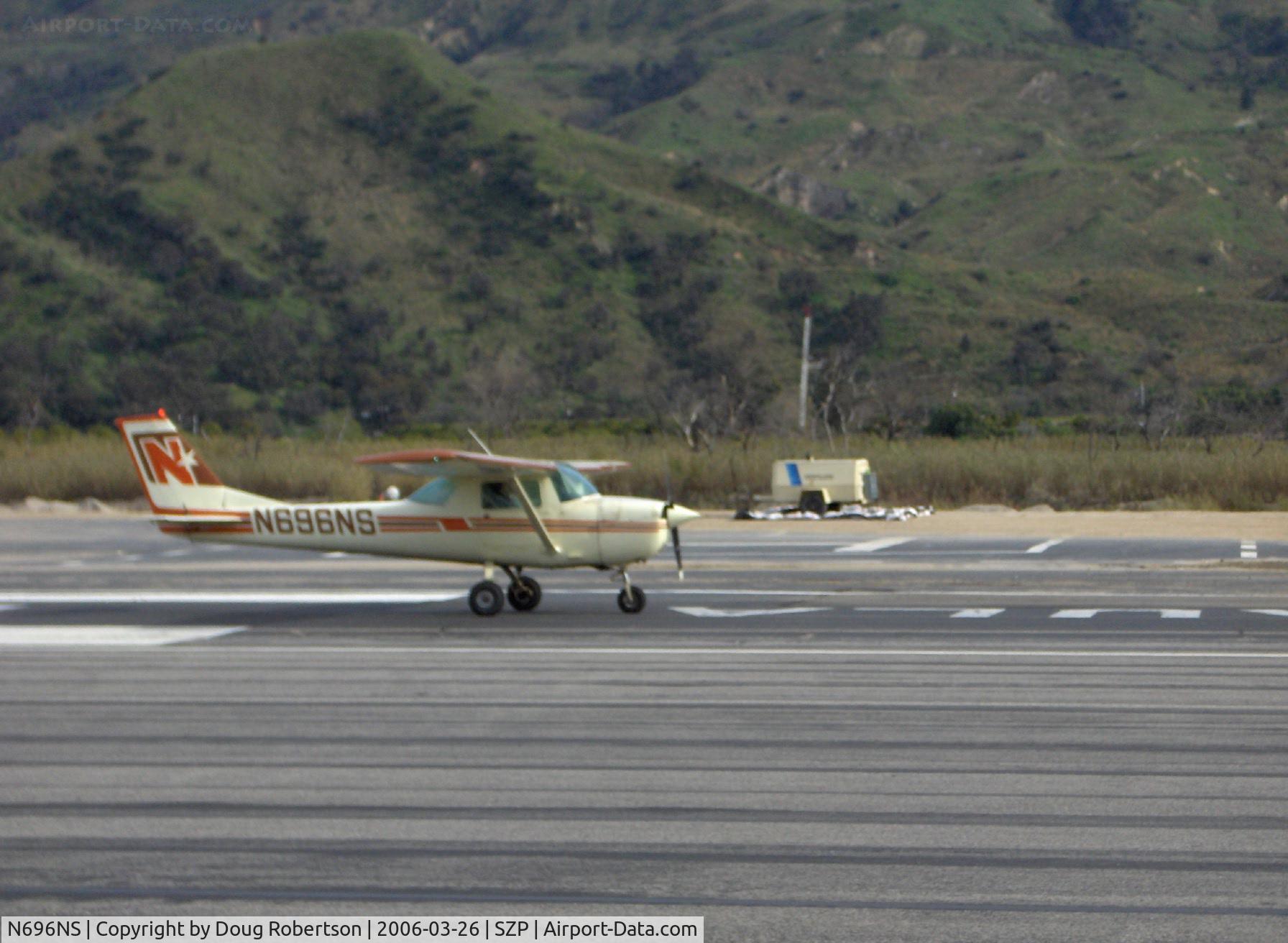 N696NS, 1968 Cessna 150H C/N 15068871, 1968 Cessna 150H, Continental O-200 100 Hp, landing roll Runway 22