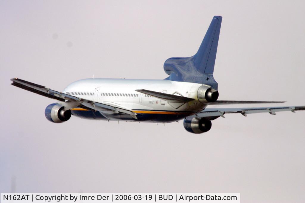 N162AT, 1982 Lockheed L-1011-385-3 TriStar 500 C/N 293A-1220, Taking off from BUD