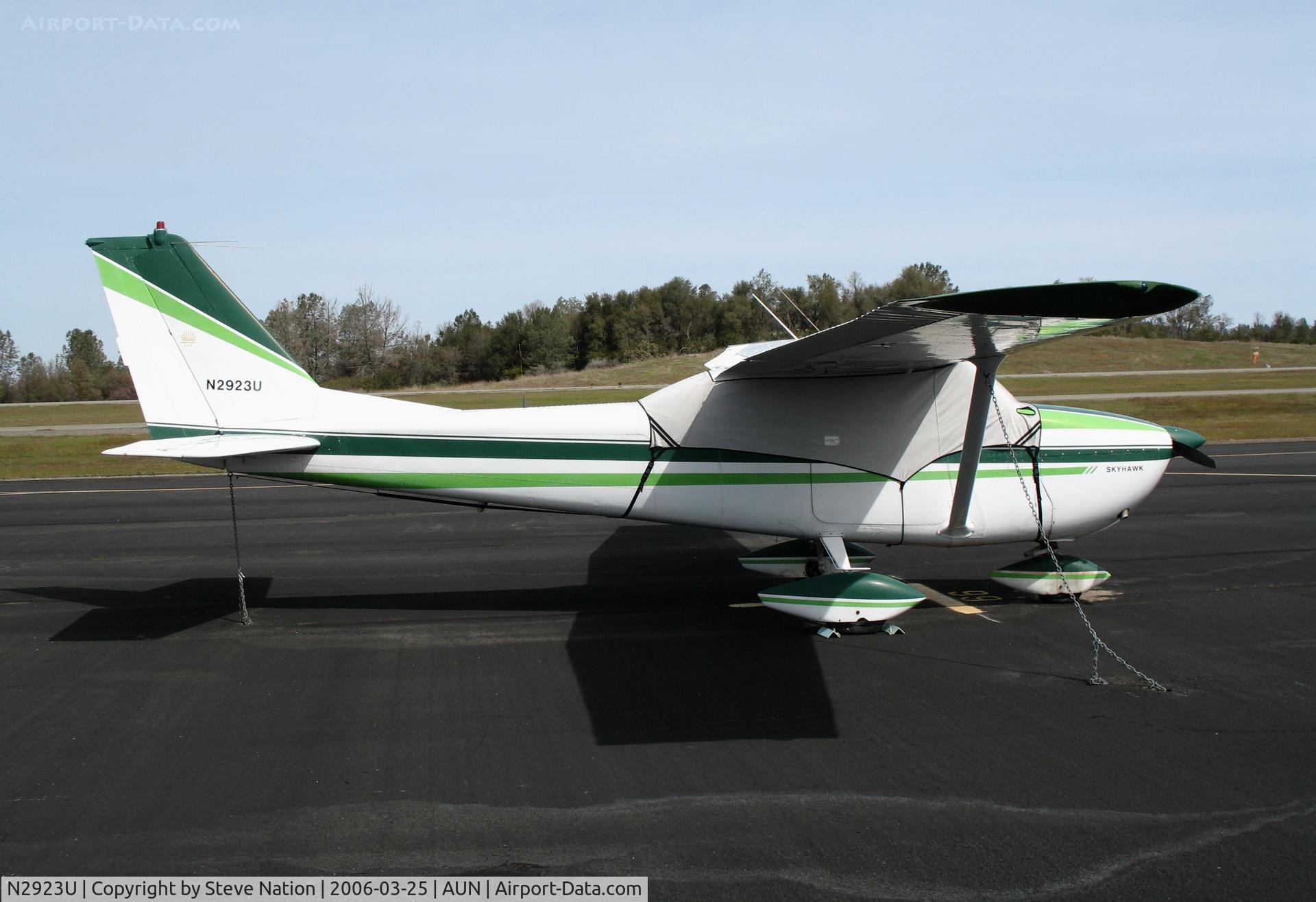 N2923U, 1963 Cessna 172D C/N 17250523, 1963 Cessna 172D at Auburn Municipal Airport, CA