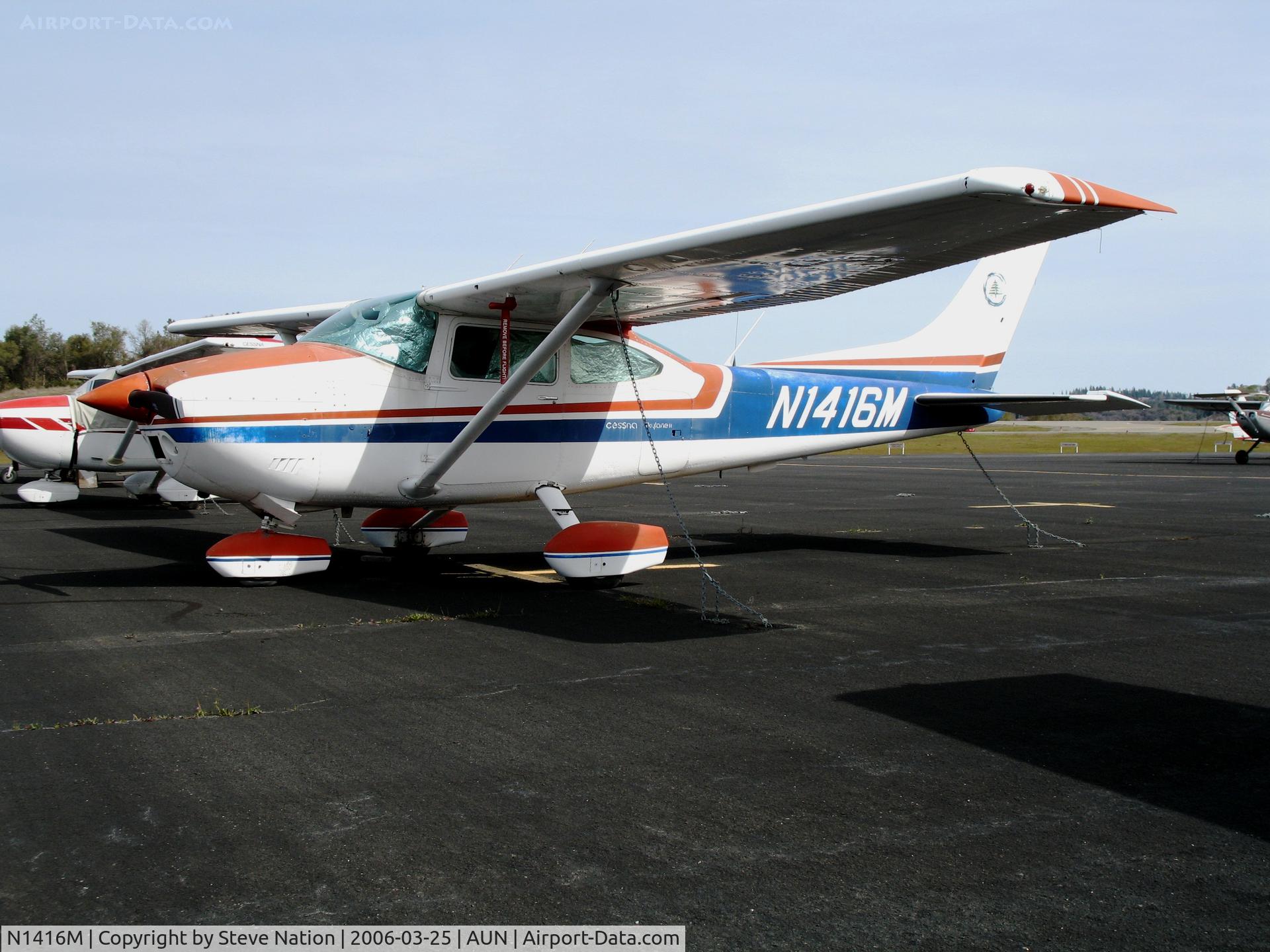 N1416M, 1975 Cessna 182P Skylane C/N 18264322, 1975 Cessna 182P at Auburn Municipal Airport, CA