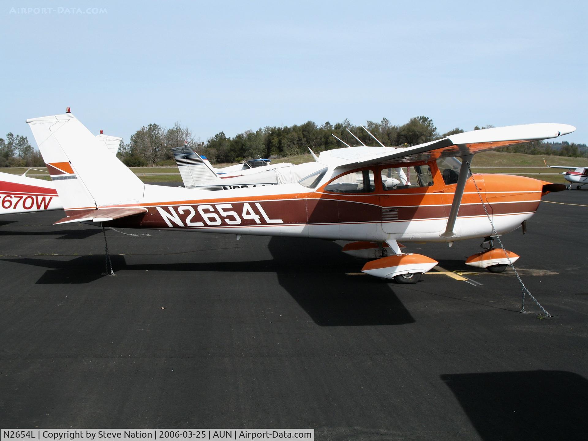 N2654L, 1967 Cessna 172H C/N 17255854, 1967 Cessna 172H at Auburn Municipal Airport, CA