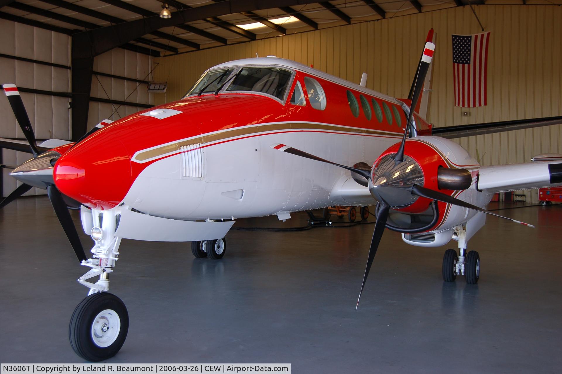 N3606T, 1970 Beech 100 King Air C/N B-30, Beech 100 at Bob Sykes Airport