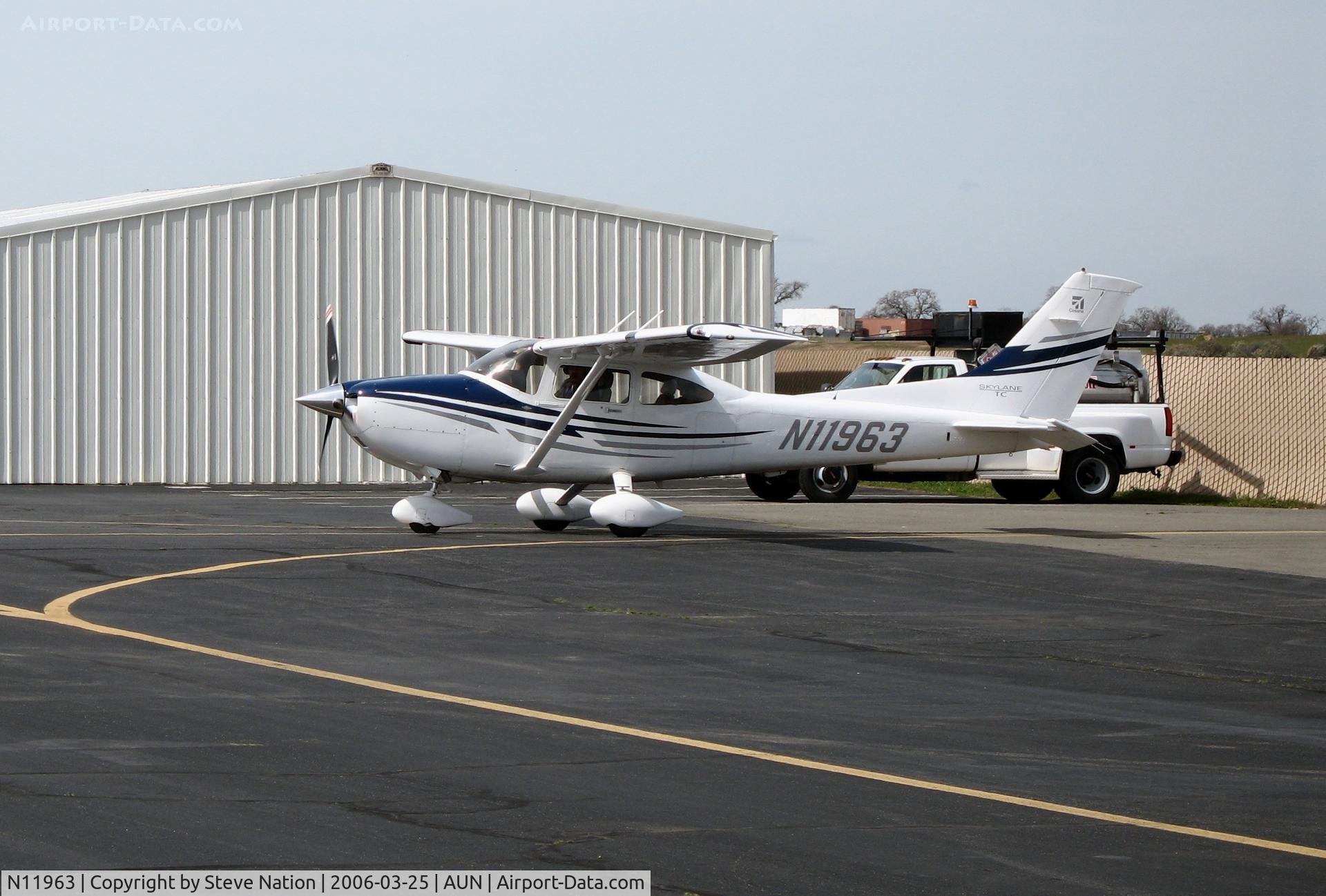 N11963, Cessna T182T Turbo Skylane C/N Not found N11963, 2005 Cessna T182T taxying at Auburn Municipal Airport, CA