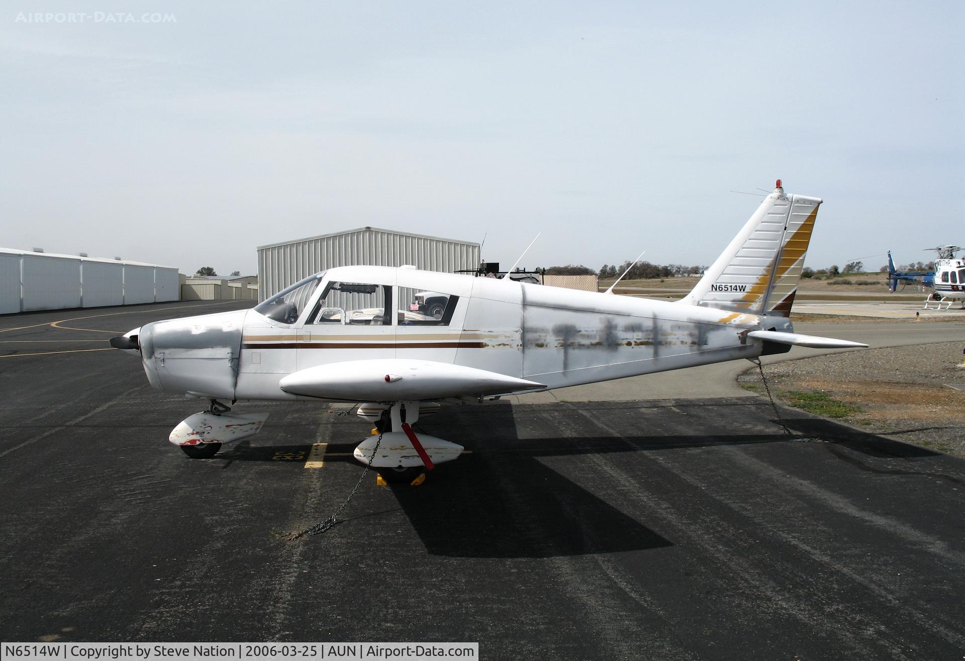 N6514W, 1964 Piper PA-28-140 C/N 28-20592, 1964 Piper PA-28-140 at Auburn Municipal Airport, CA