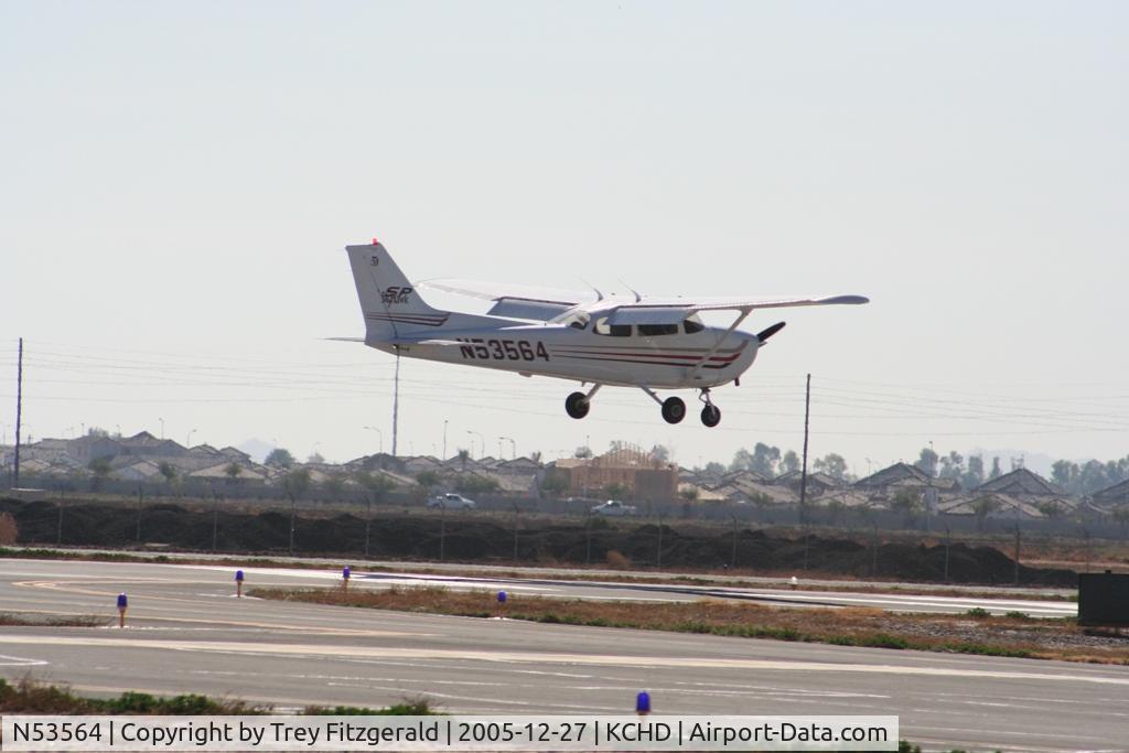 N53564, 2003 Cessna 172S C/N 172S9442, Cessna on Final