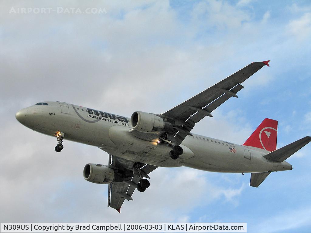 N309US, 1990 Airbus A320-211 C/N 118, Northwest Airlines / 1990 Airbus Industrie A320-211