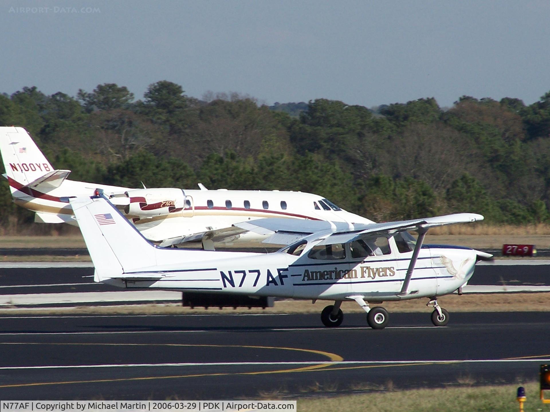 N77AF, 1997 Cessna 172R C/N 17280071, Busy day at the airport!