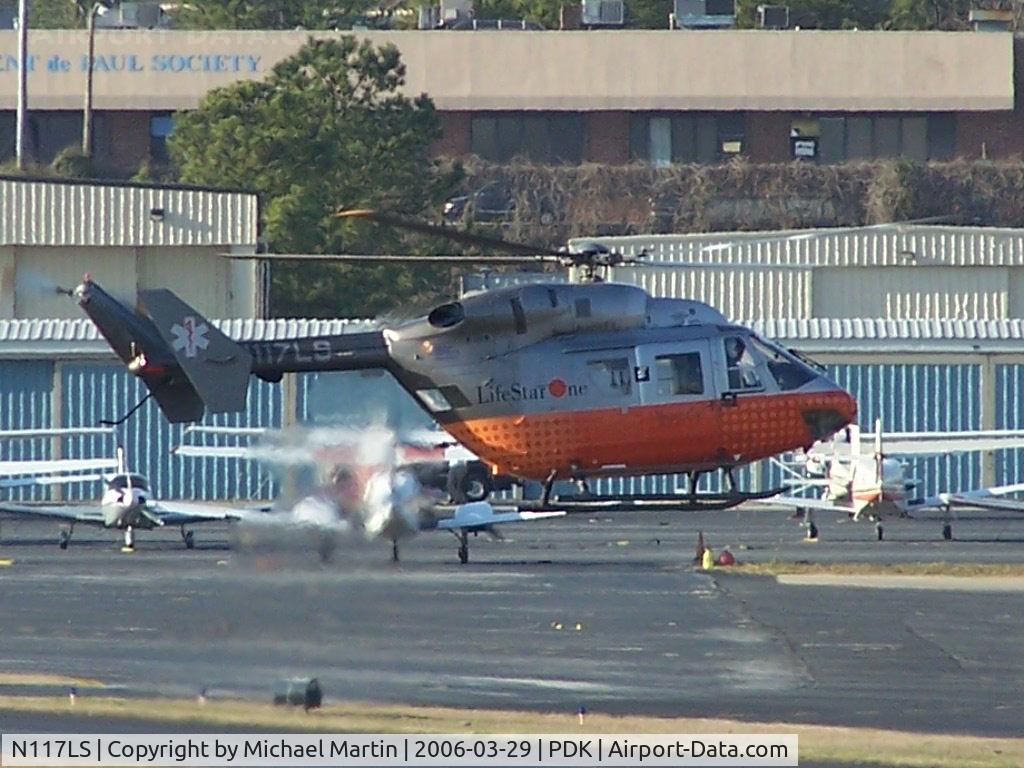 N117LS, 1986 Eurocopter-Kawasaki BK-117A-4 C/N 7113, Life Star One stopping in PDK for refueling