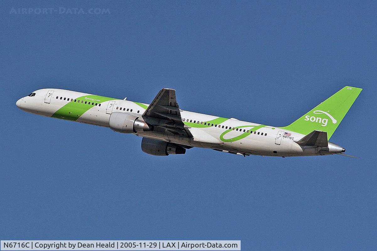 N6716C, 2001 Boeing 757-232 C/N 30838, Song Airlines N6716C departing LAX RWY 25R on a clear November day.