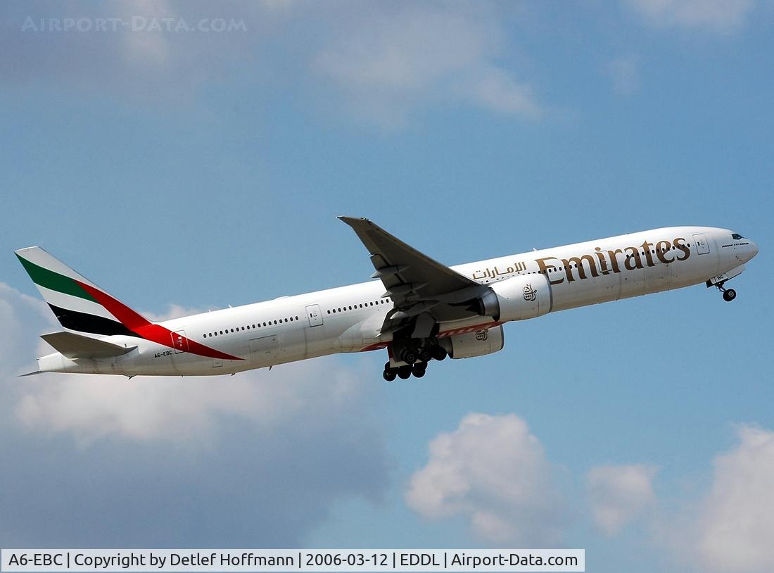 A6-EBC, 2005 Boeing 777-36N/ER C/N 32790, Düsseldorf Rhein-Ruhr Int'l Airport