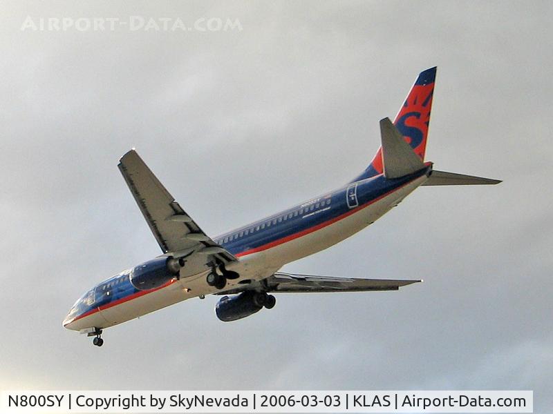 N800SY, 2001 Boeing 737-8Q8 C/N 30627, Sun Country...not today!