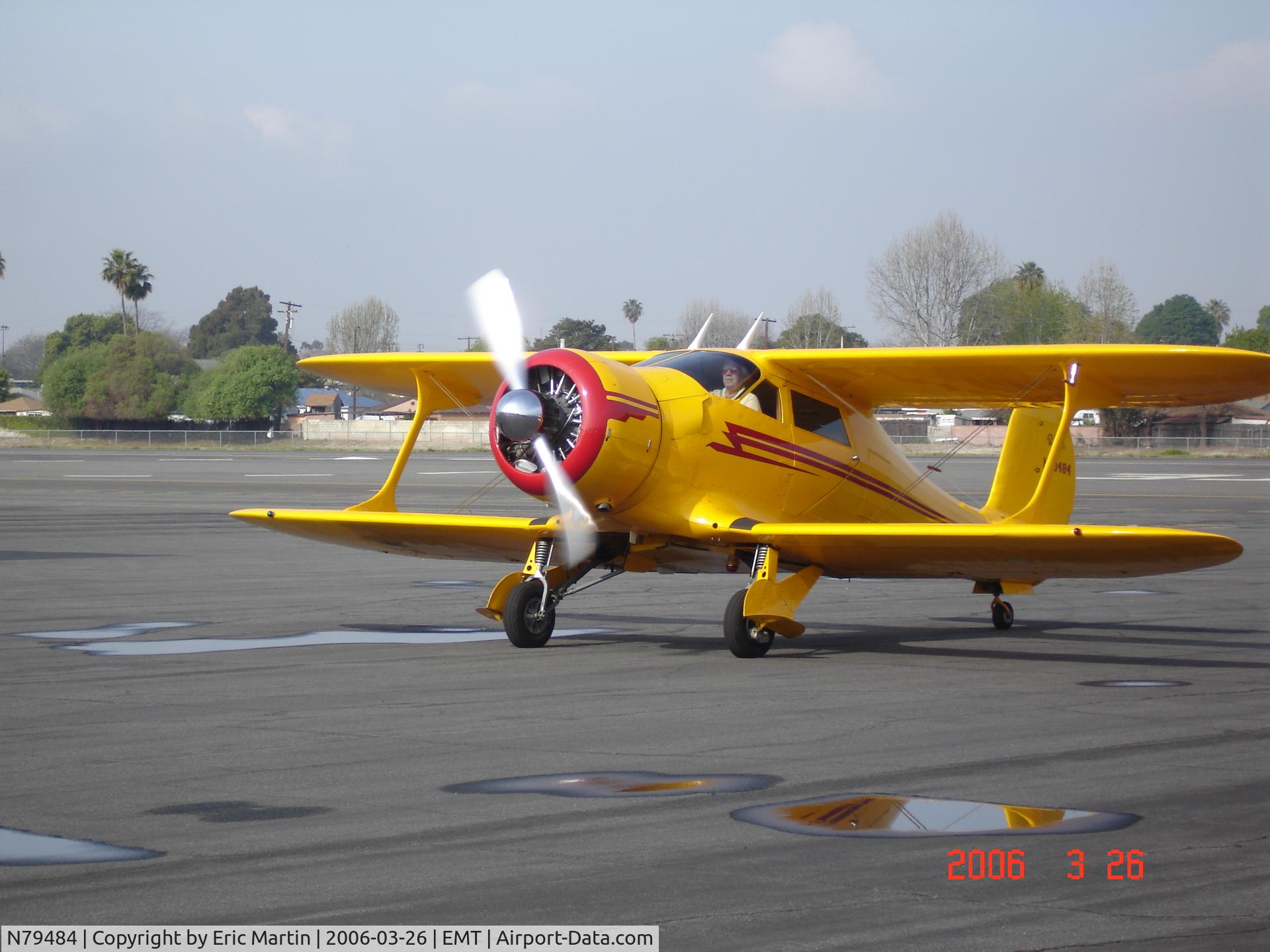 N79484, 1943 Beech D17S Staggerwing C/N 4917, Arriving at El Monte Airport