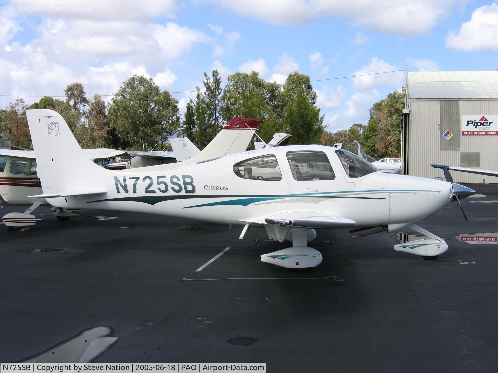 N725SB, Cirrus SR20 C/N 1363, at Palo Alto Municipal Airport, CA