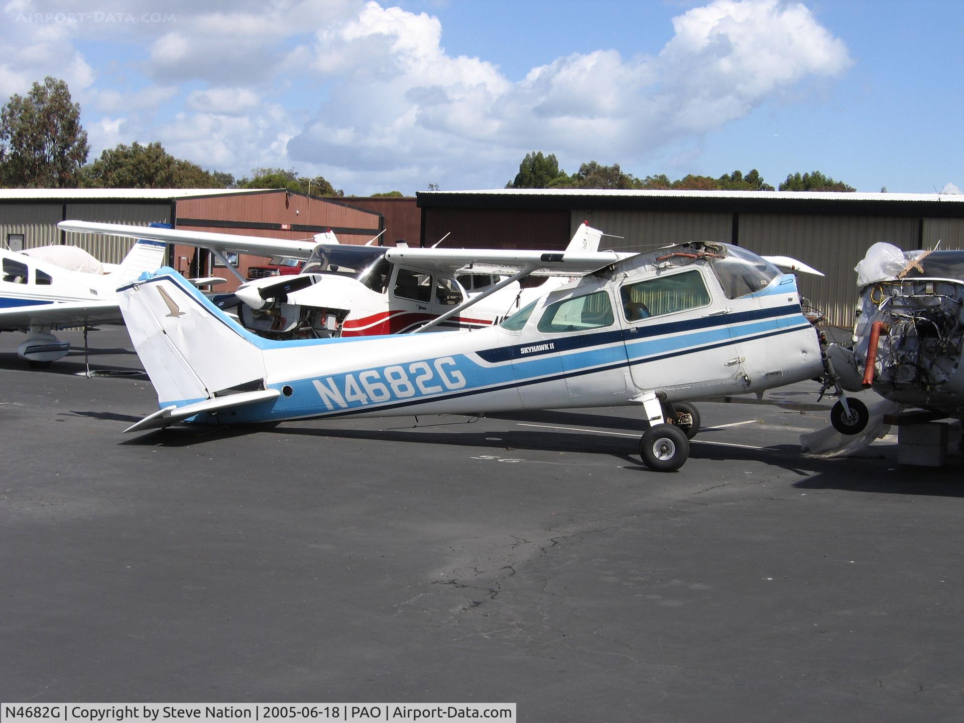 N4682G, Cessna 172N C/N 17273308, Palo Alto Municipal Airport, CA