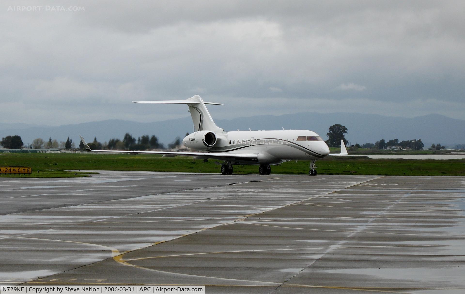 N729KF, 2005 Bombardier BD-700-1A11 Global 5000 C/N 9172, Turning off taxyway @ Napa County Airport, CA