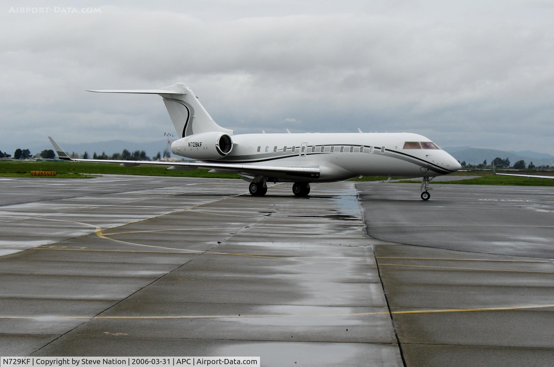 N729KF, 2005 Bombardier BD-700-1A11 Global 5000 C/N 9172, Arriving @ Napa County Airport, CA